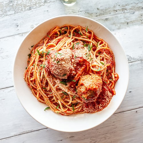 Spaghetti pasta and meatballs